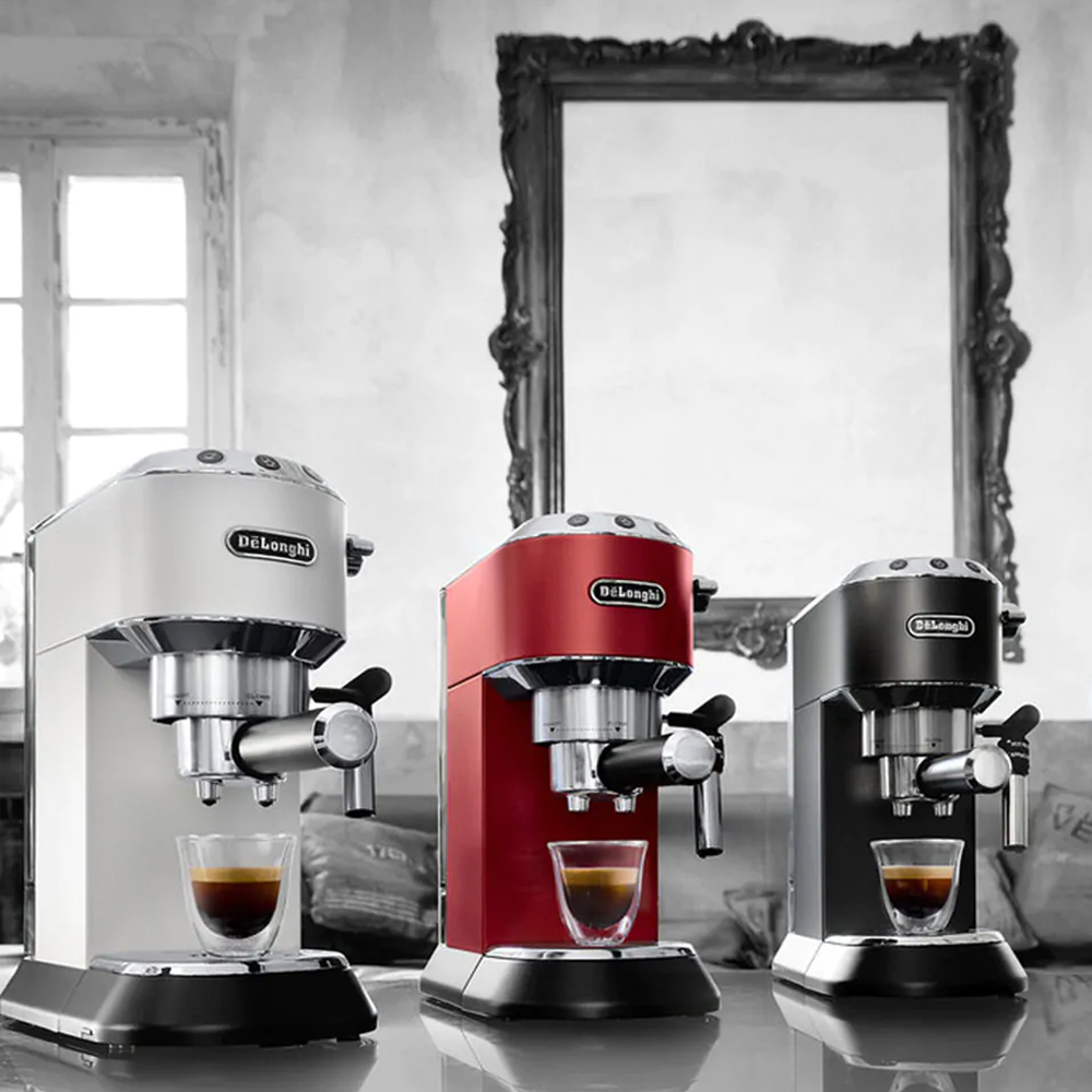 Μηχανή Espresso Delonghi EC685 ισχύος 1350 Watt, με πίεση 15 bar και Cappuccino system για πλούσιο αφρόγαλα.